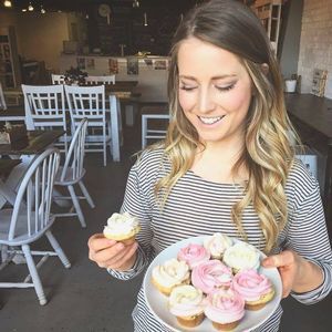 Meet your Posher, Ali